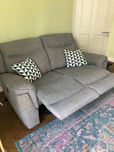 2 seater power recliner sofa