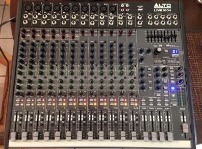 Alto Professional Live 1604, flight cased.