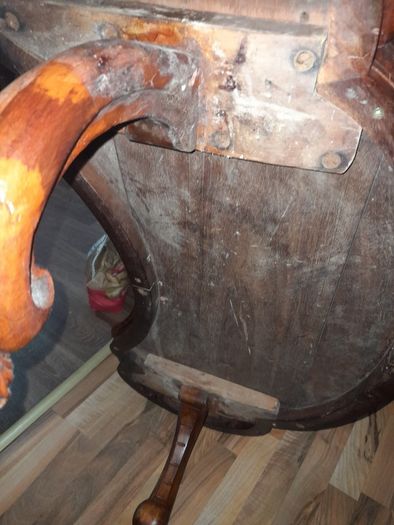 Beautiful Antique Kidney Shape Table