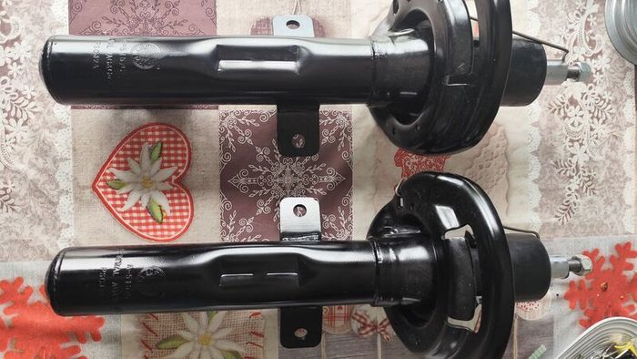 Ford transit custom shock absorbers 2015-2023.