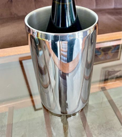 Mirror Polished Stainless Steel Double Walled Wine Cooler resembling the Wine Bottle Cooler