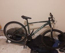 Giant talon bike very good condition