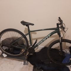 Giant talon bike very good condition