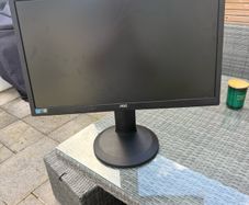 computer monitor