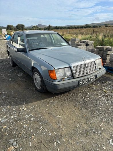 Mercedes 300e