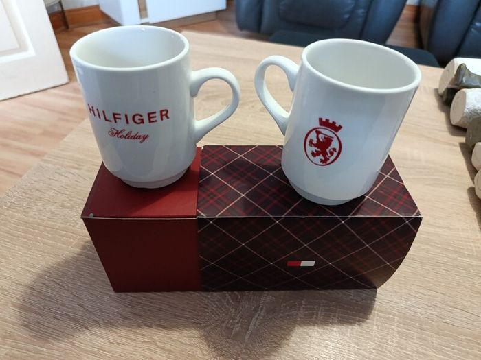 Tommy Hilfiger Holiday Mug Set