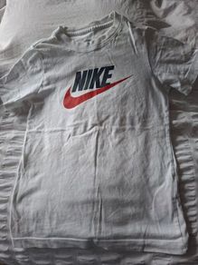 Nike Tshirt white age 8