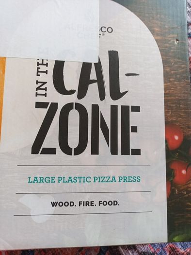 calzone plastic pizza press
