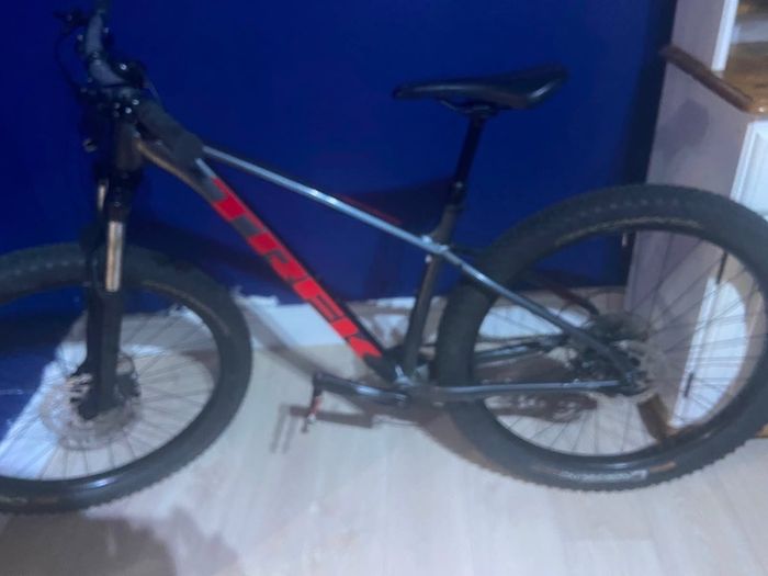 TREK roscoe 6 mountain bike