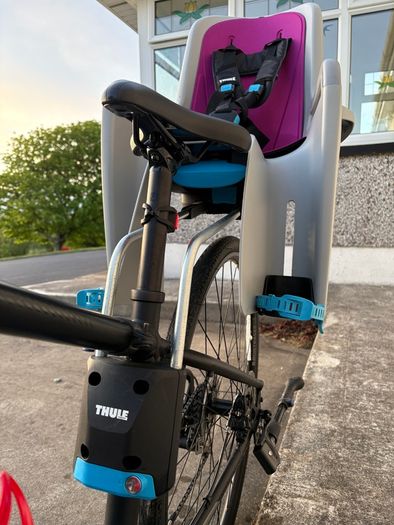 Childs bike seat - Thule Ride Along