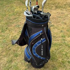 Full Golf Set - Wilson Staff Di7 Irons, Hybrids, Wedge & Bag