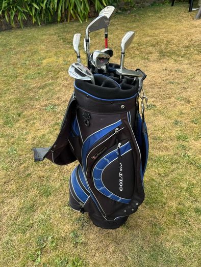 Full Golf Set - Wilson Staff Di7 Irons, Hybrids, Wedge & Bag