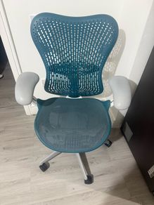 Herman Miller Mirra 2 Office Chair