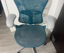 Herman Miller Mirra 2 Office Chair