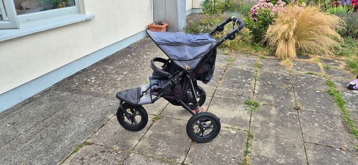 Out and about single buggy