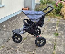 Out and about single buggy