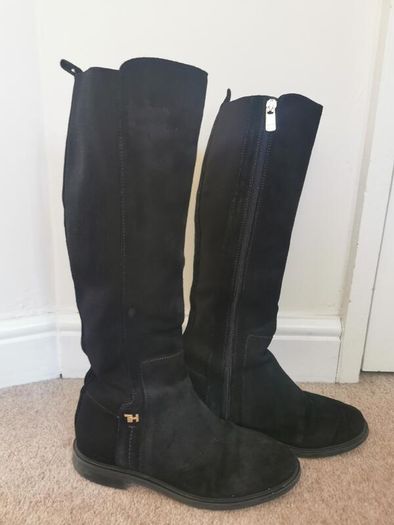 Tommy Hilfiger Suede Knee-High Boots, size 36/3.5