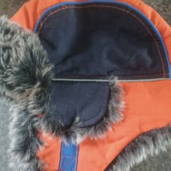 Boys thinsulate hat age 3-6 years