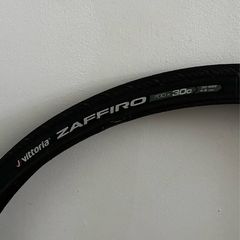 Vittoria Zaffiro 700/30c bike tyres