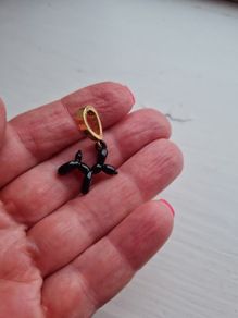 New pendant black