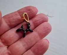 New pendant black