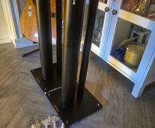 speaker stands
