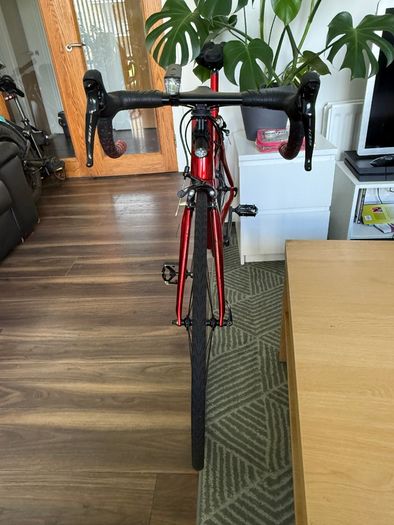 Custom Carbon Fiber Road Bike Shimano 105 11 Speed Excellent Condition