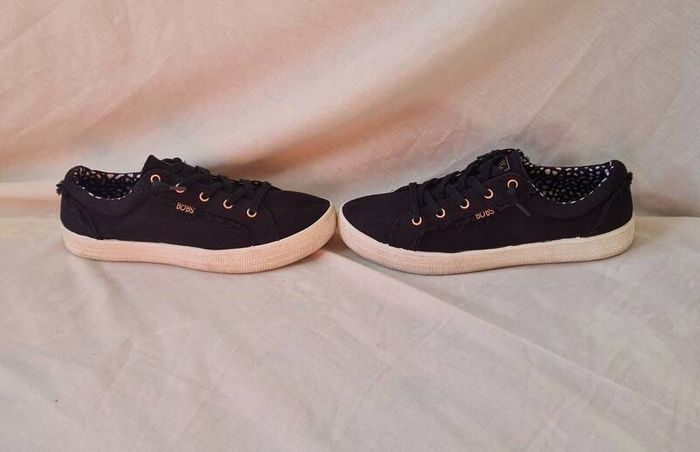 skechers bobs canvas trainers Size 7 eu 40 Black in excellent condition