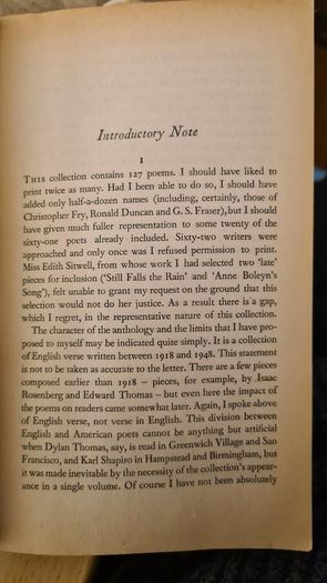 Contemporary Verse. Edited By Kenneth Allott. Paperback In Good.