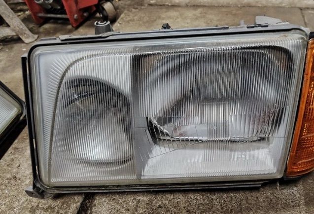 Mercedes W124 Headlights