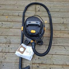 Titan wet/dry vacuum