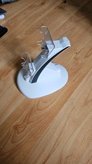 Game controller charger dock + stand