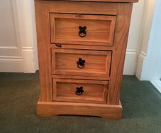 Two bedside lockers