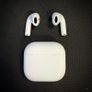 Apple AirPods 4 Image 5