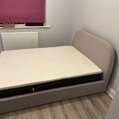 Double bed with mattress
