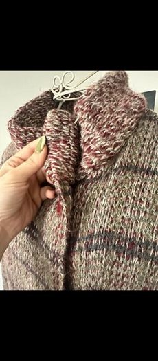Authentic Valentino Miss V merino wool elegant mid length coat