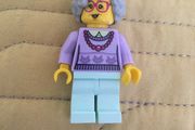 Lego Minifigure - Grandma