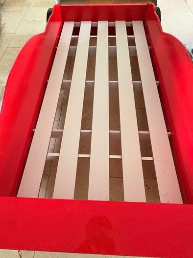 Night Speeder red lacquered car bed