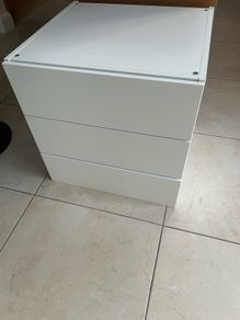 Chest of drawer