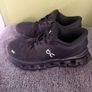 On cloud runners trainers black size 2.5 Image 2