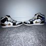 Air Jordan 1 Mid SE Image 4
