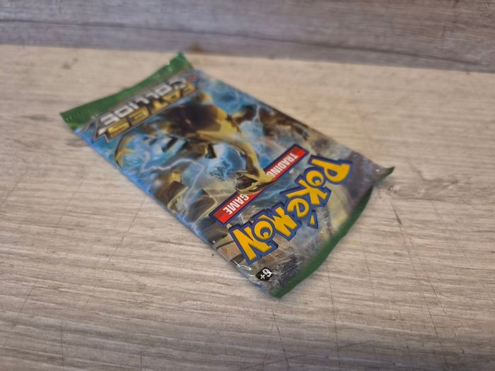 Pokemon 2016 Fates Collide 10 Card Pack
