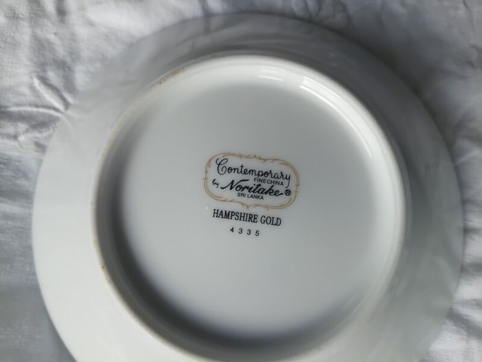 Noritake porcelain dinner set