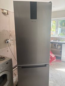 whirlpool fridge freezer