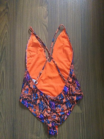 women swimming
