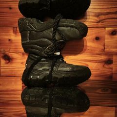 Ladies safety boots