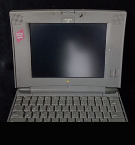 4 vintage collectable apple laptops