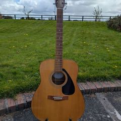 Yamaha F310 Acoustic Guitar