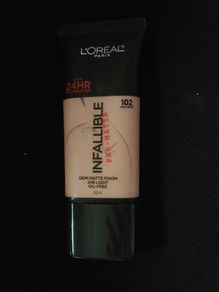 Loreal Infallible Pro-Matte Foundation in 102 Shell Beige