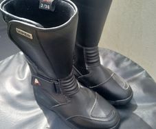Akito Viper Motorcycling Boots